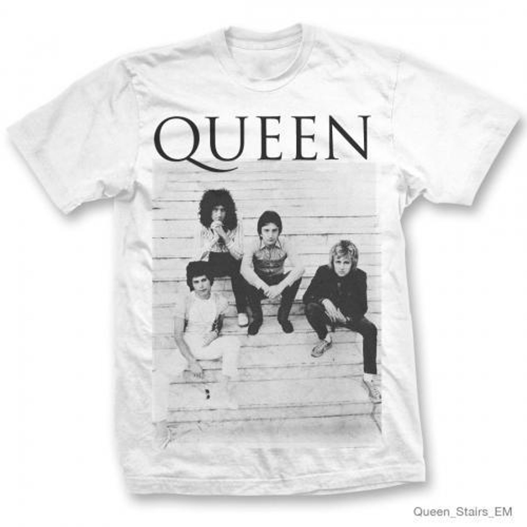 Stylish Queen Stairs Graphic T-Shirt for Trendy Outfits